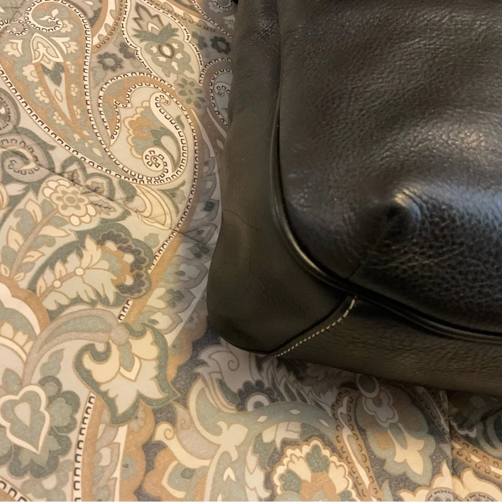 Mint Cole Haan Pebble Leather Messenger Crossbody Bag Used 1x